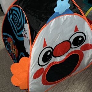 Pop up clown tent Halloween kids or pets